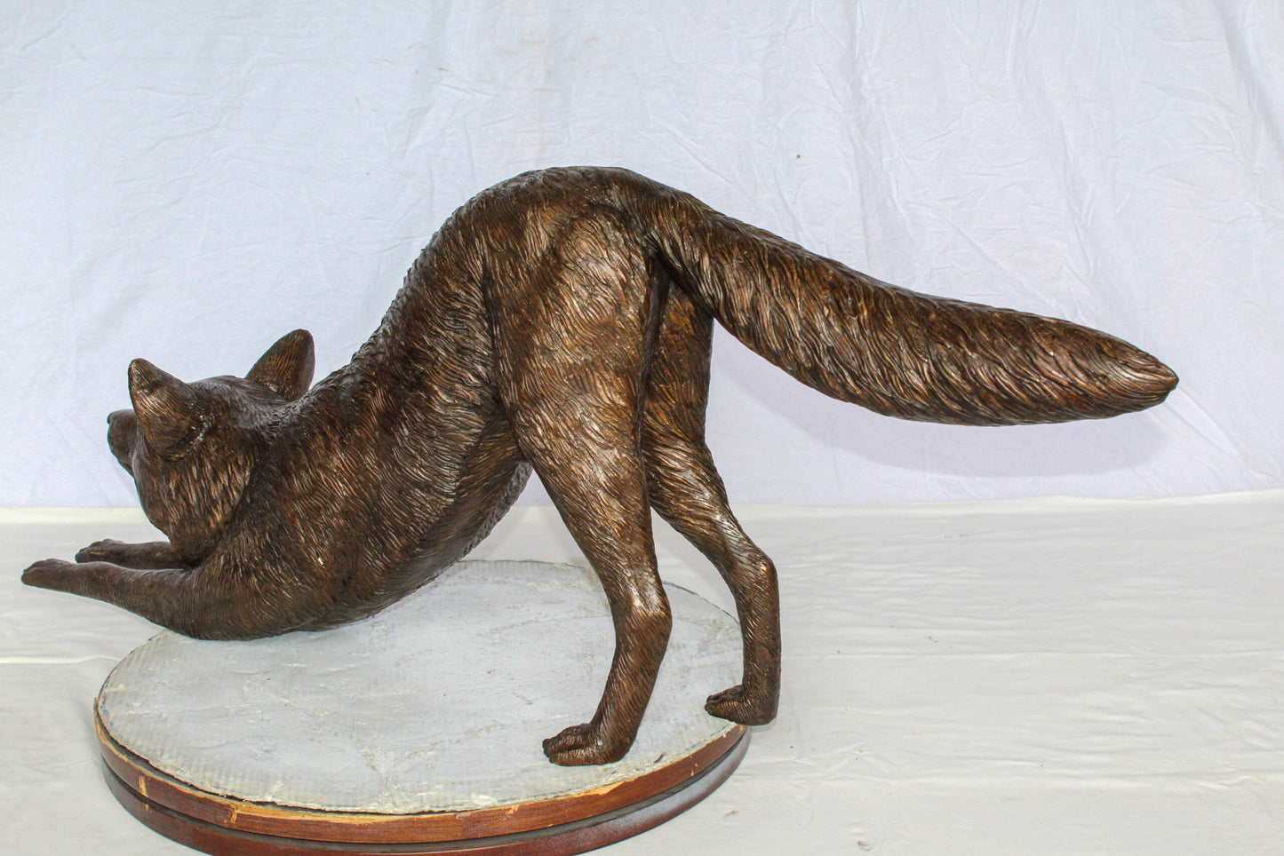 Bronze Stretching Wolf Statue Graceful Wildlife Home Décor 49" x 10" x 20"H