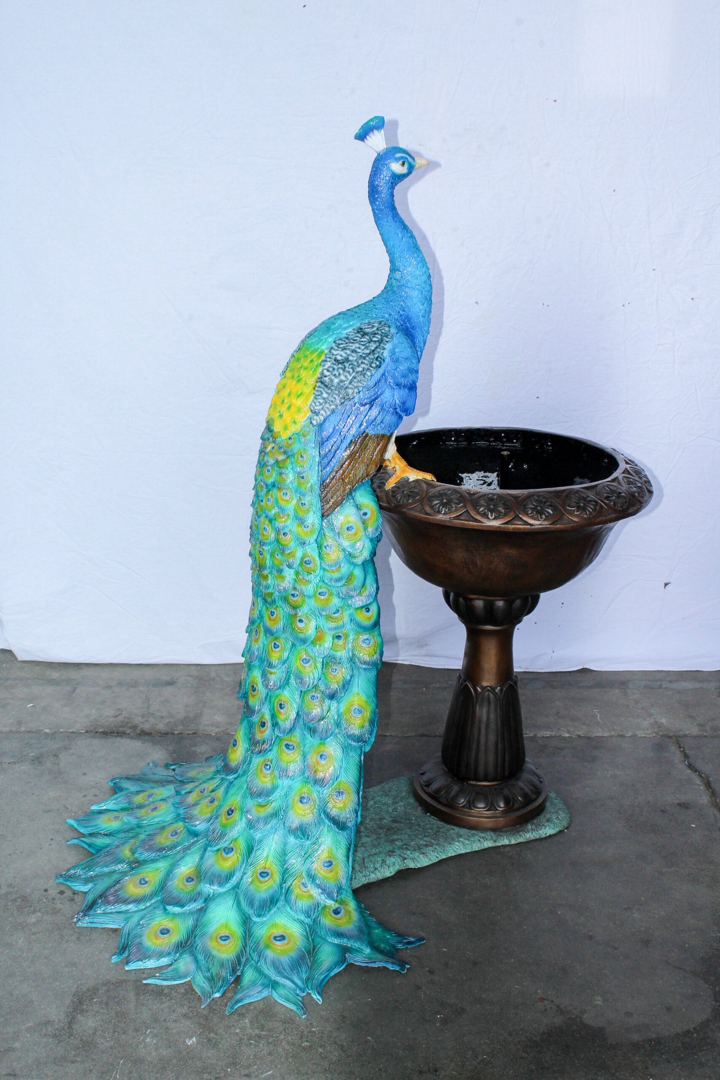 Bronze Peacock Fountain Sculpture with Decorative Bowl