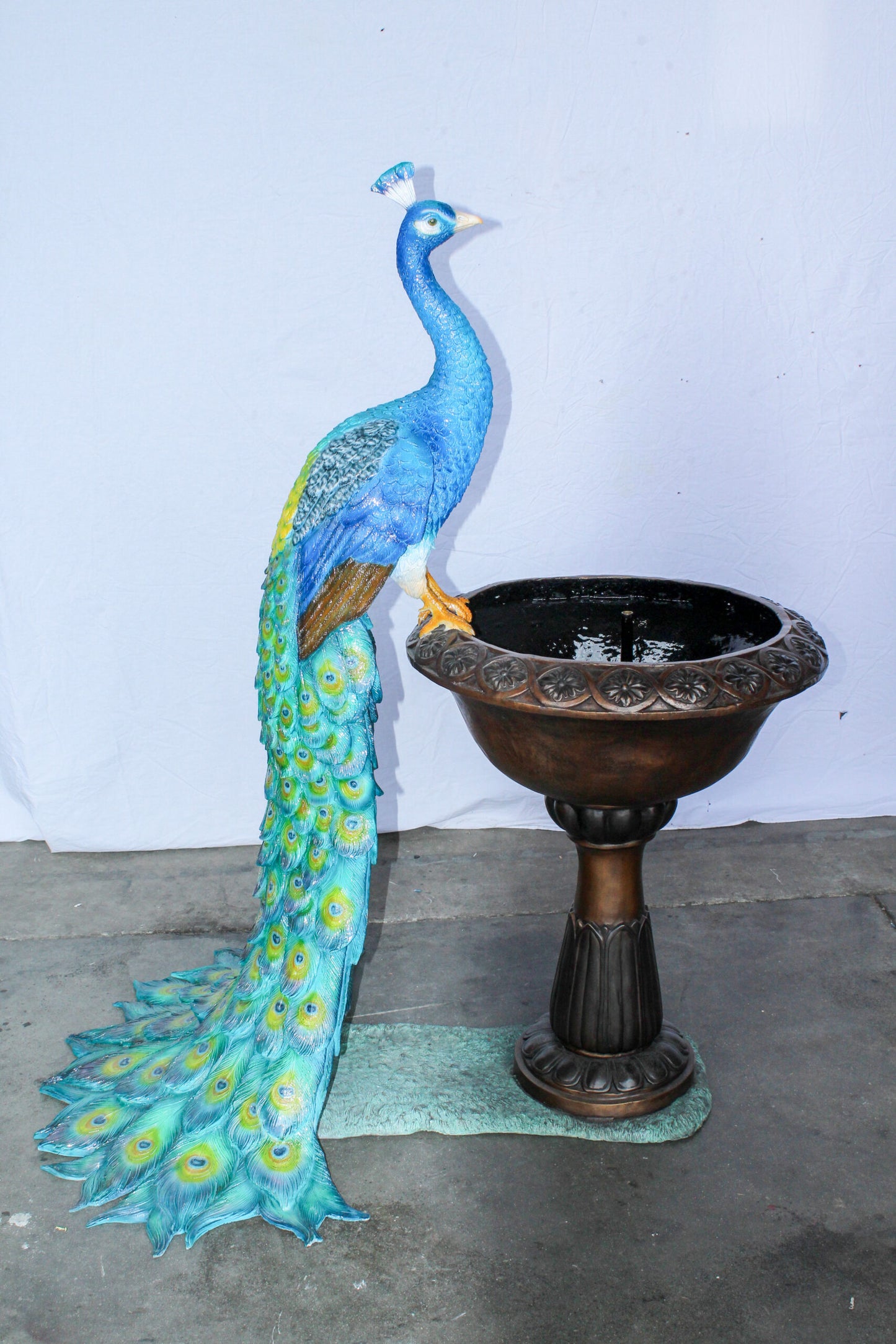 Bronze Peacock Fountain Sculpture with Decorative Bowl