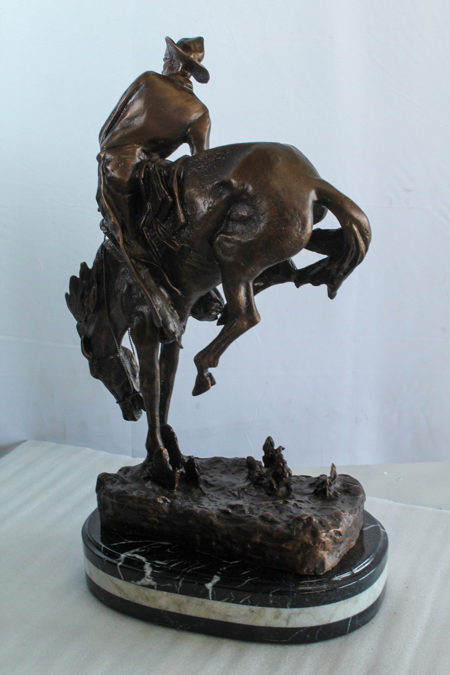 Nifao Bronze Outlaw Remington-Inspired Statue - Western Cowboy Sculpture with Marble Base, Size: 15"L x 8"W x 25"H