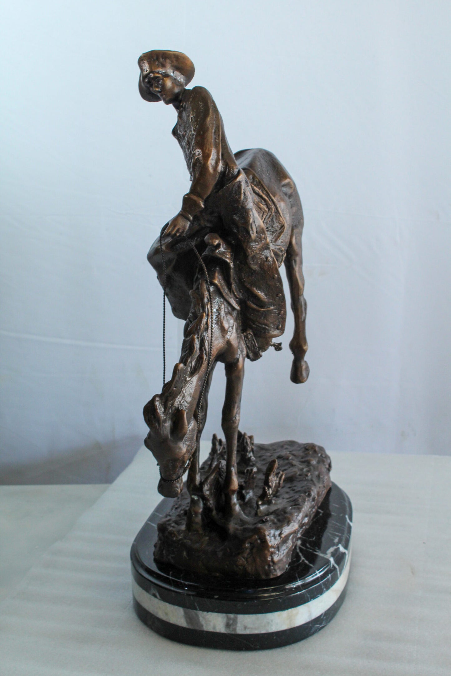 Nifao Bronze Outlaw Remington-Inspired Statue - Western Cowboy Sculpture with Marble Base, Size: 15"L x 8"W x 25"H