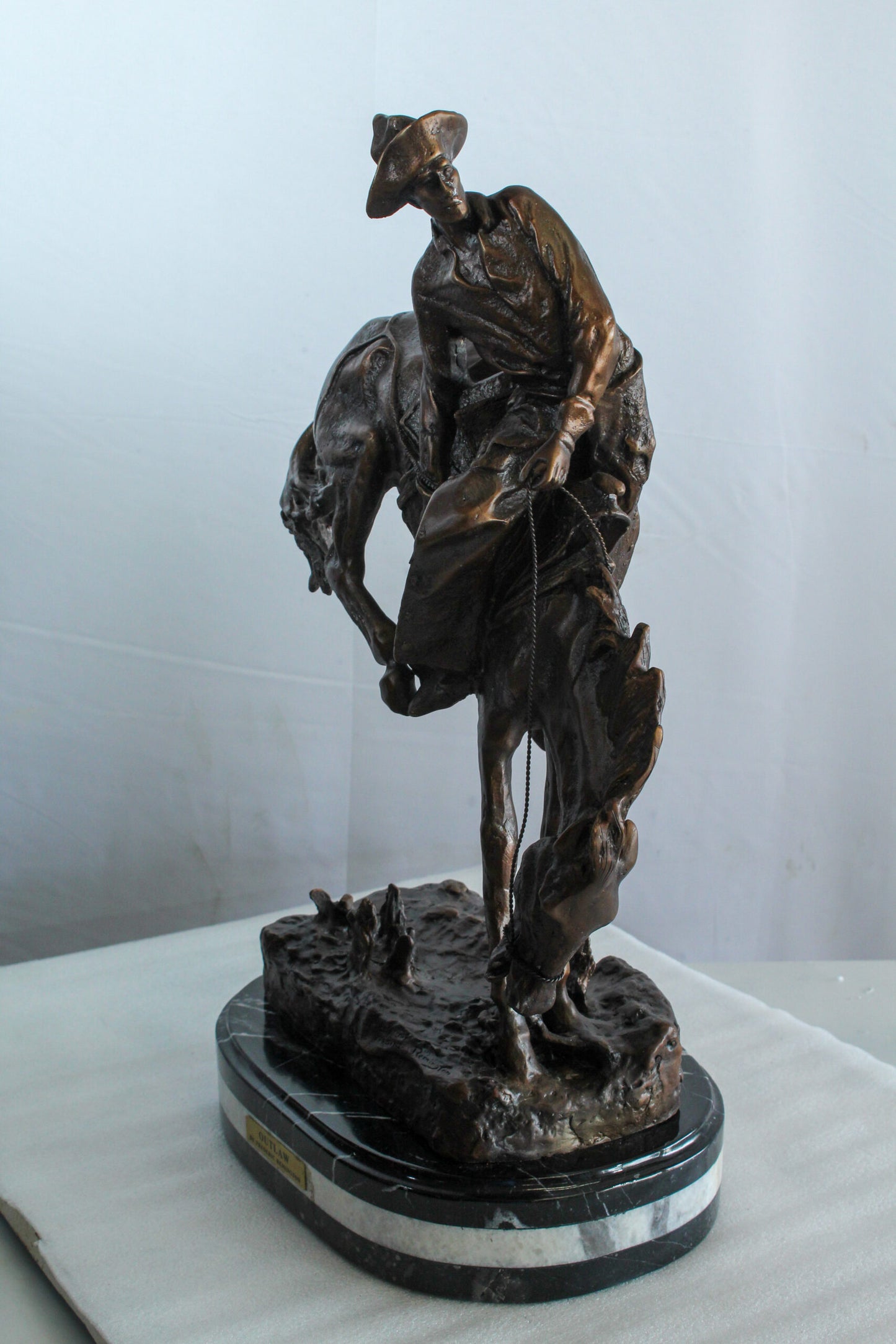 Nifao Bronze Outlaw Remington-Inspired Statue - Western Cowboy Sculpture with Marble Base, Size: 15"L x 8"W x 25"H