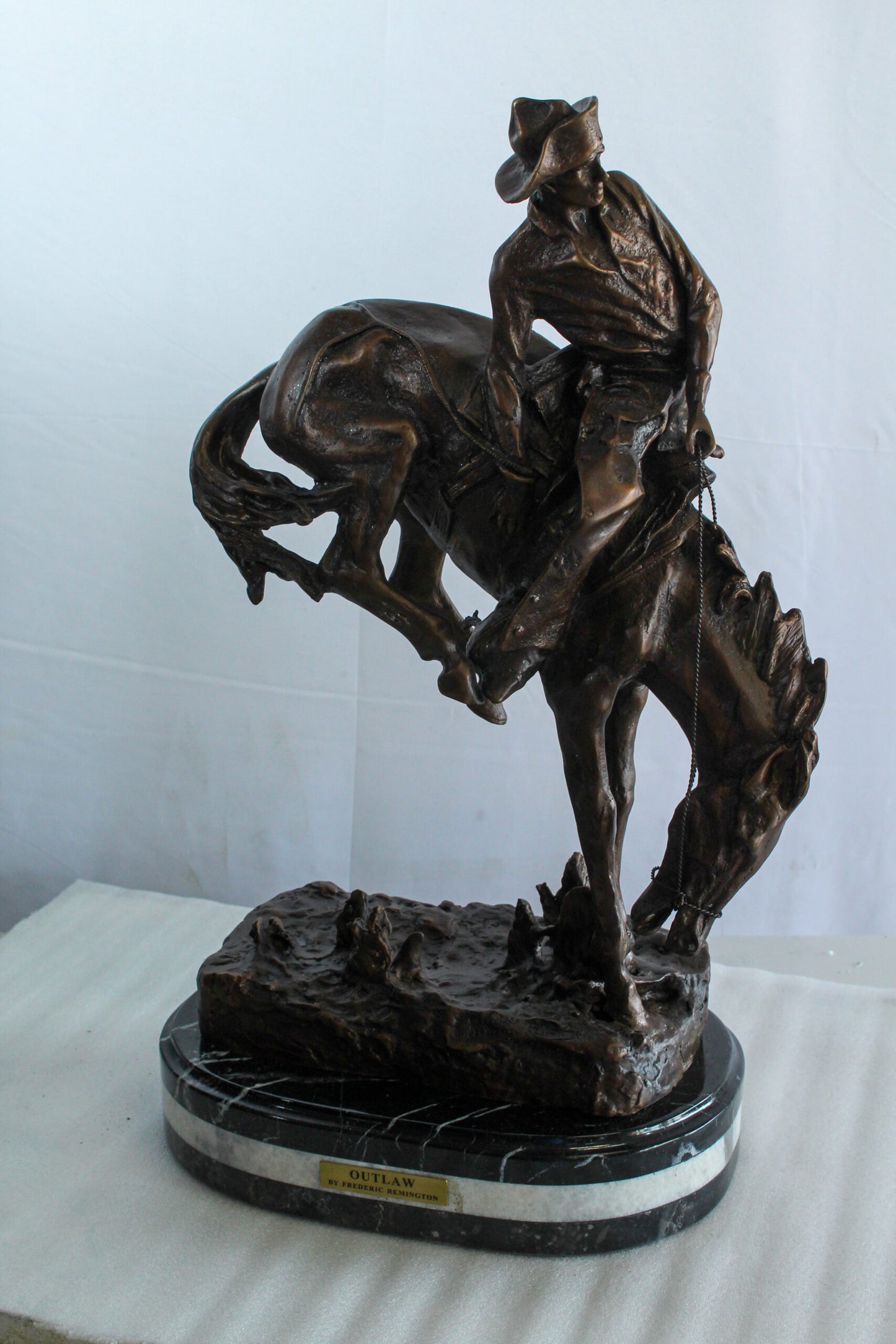 Nifao Bronze Outlaw Remington-Inspired Statue - Western Cowboy Sculpture with Marble Base, Size: 15"L x 8"W x 25"H