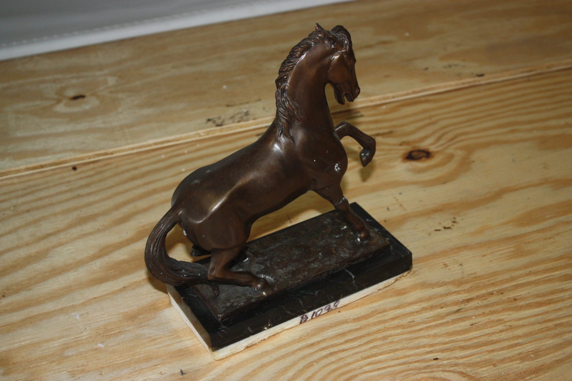 Running horse Bronze statue -  Size: 7.5"L x 3.5"W x 9"H. 