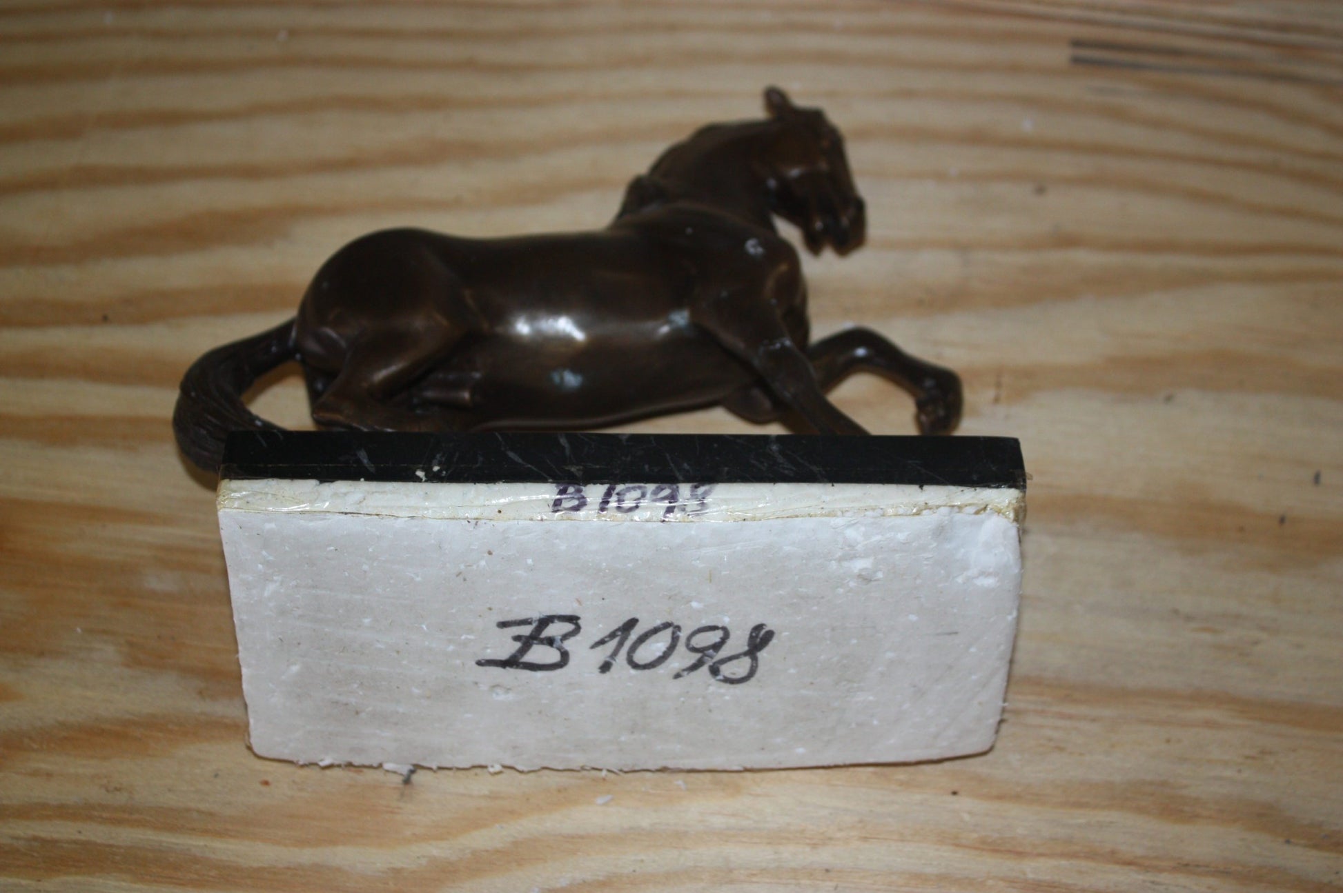 Running horse Bronze statue -  Size: 7.5"L x 3.5"W x 9"H. 