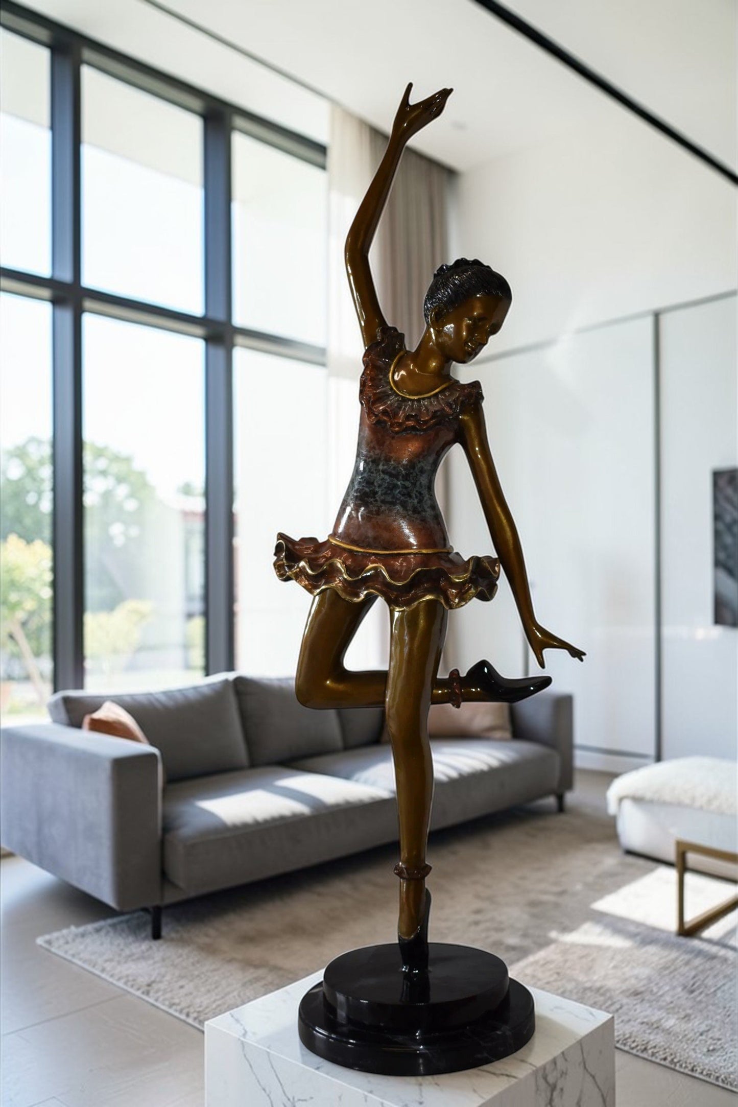 Ballet Dancer Ballerina on her Tippy Toes Bronze Statue