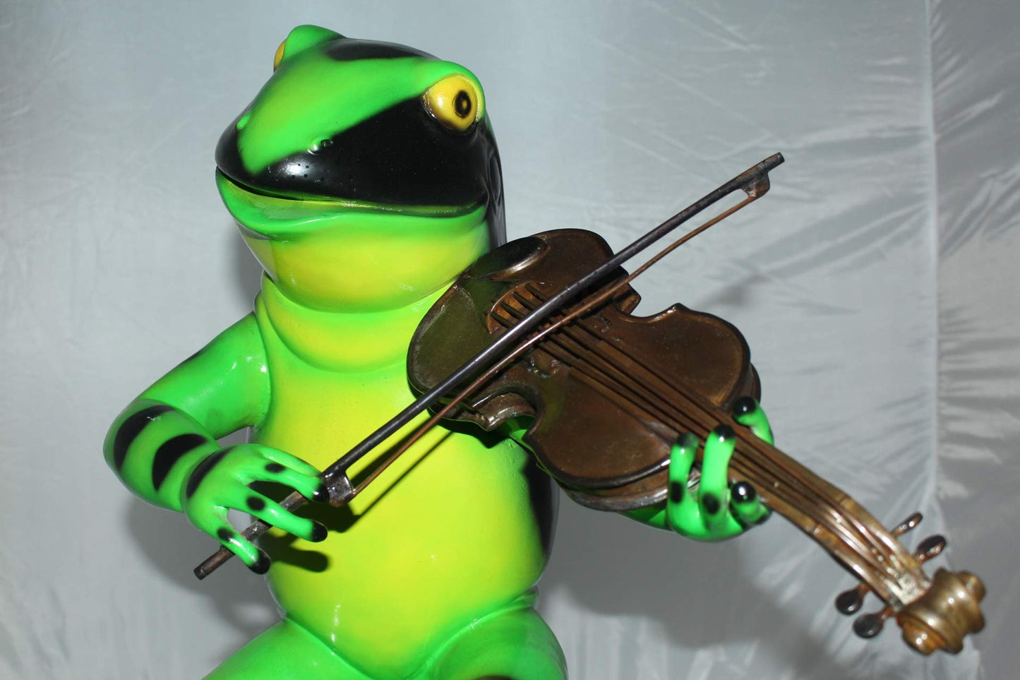 Frog plays violin Bronze Statue -  Size: 22"L x 17"W x 26"H