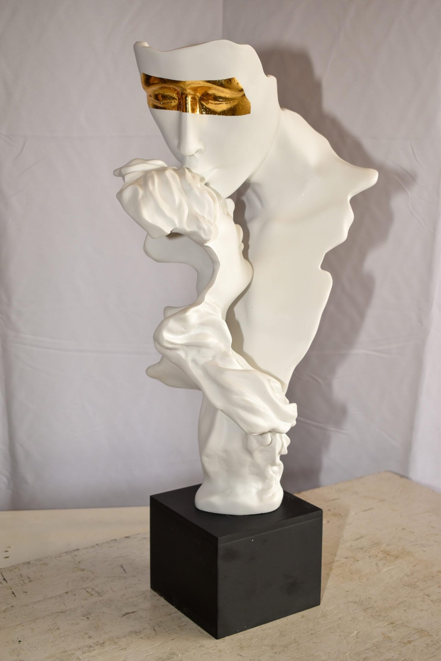 Abstract Modern Lovers White Resin Statue 12" x 8" x 26"H