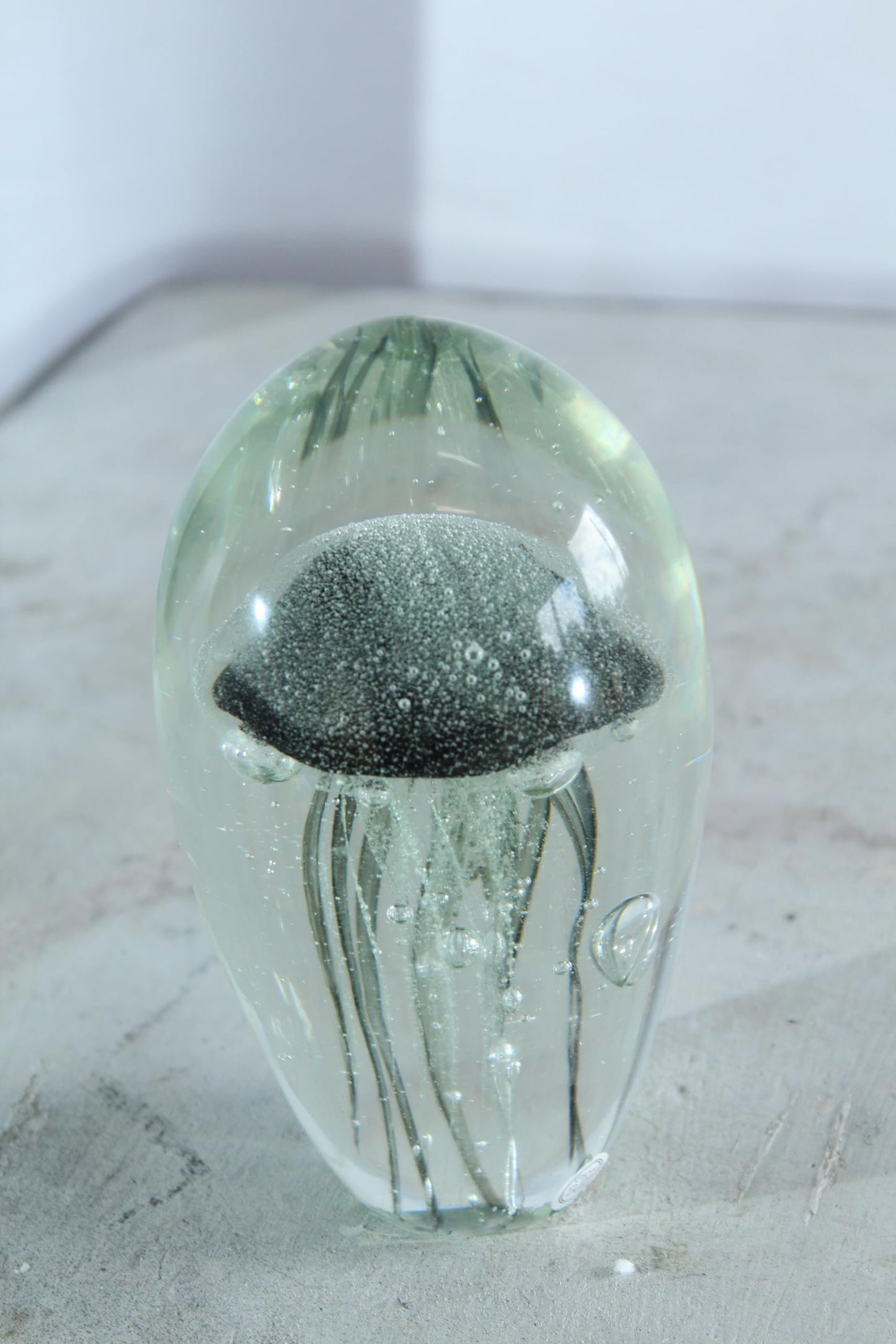 NIFAO Glass Jellyfish Paperweight Clear Black Ocean Art Decor 4" x 4" x 7"H