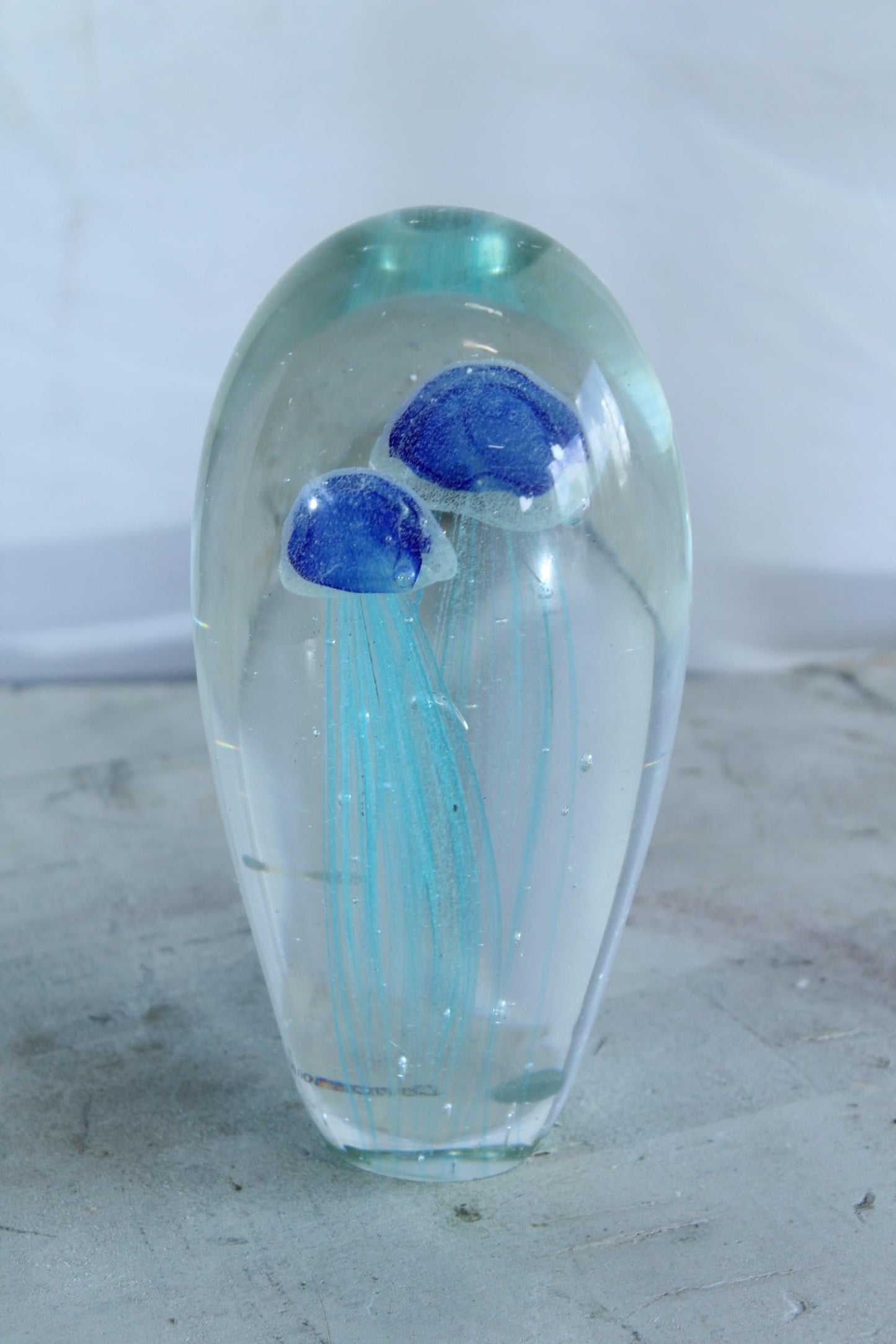 NIFAO Glass Jellyfish Paperweight Hand Blown Ocean Art Decor 4" x 4" x 9"H