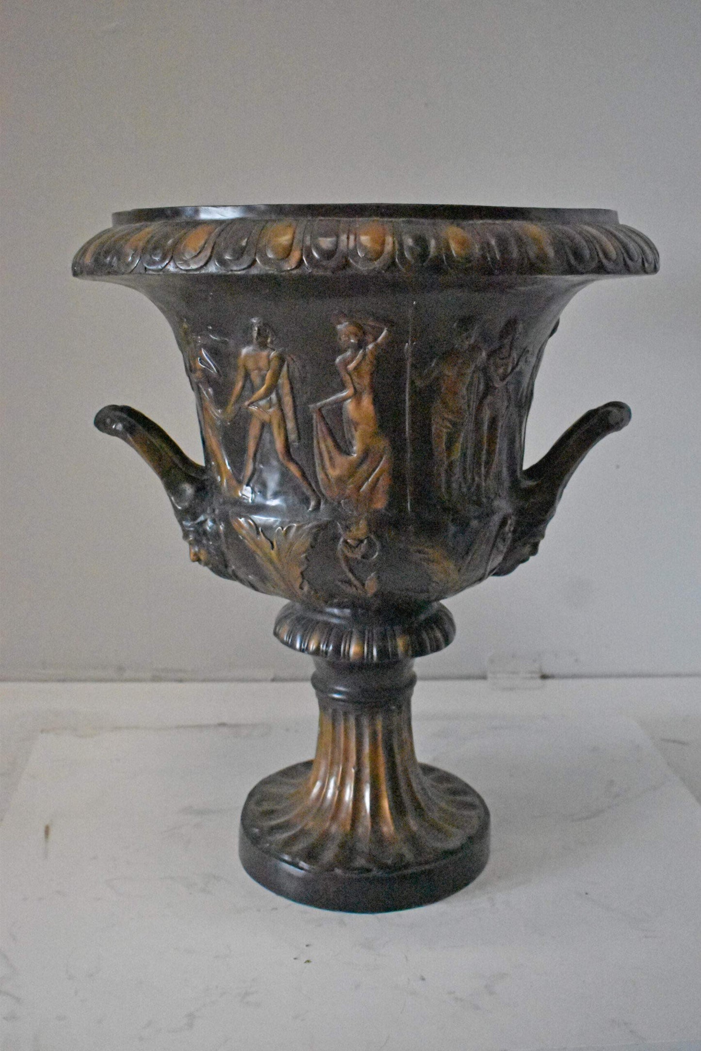 Pair of Beautiful Urns Bronze Statues - Size: 24"L x 24"W x 29"H.