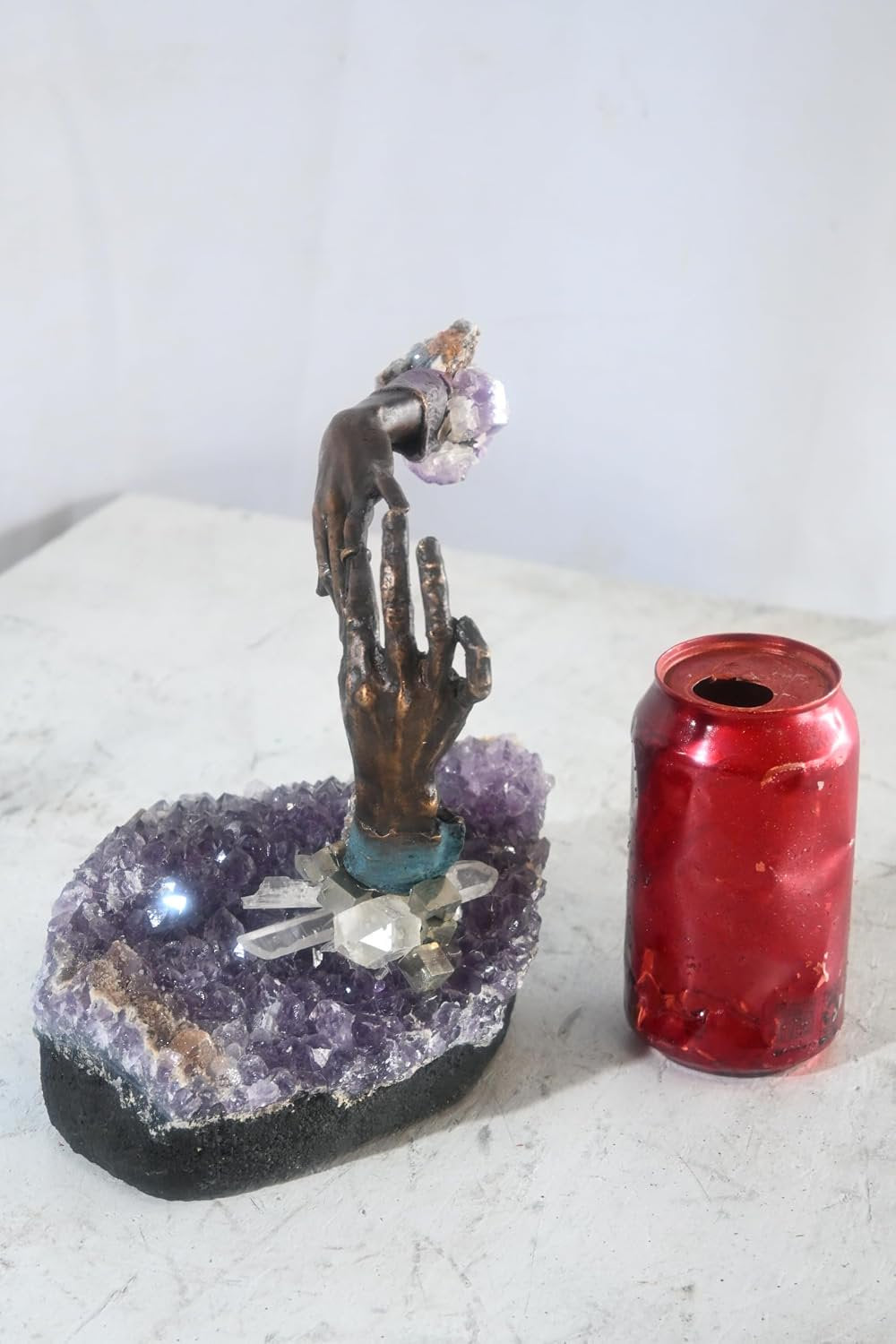Casasola Engagement Bronze Hands on Amethyst Geode Ebano 7"x6"x8"H