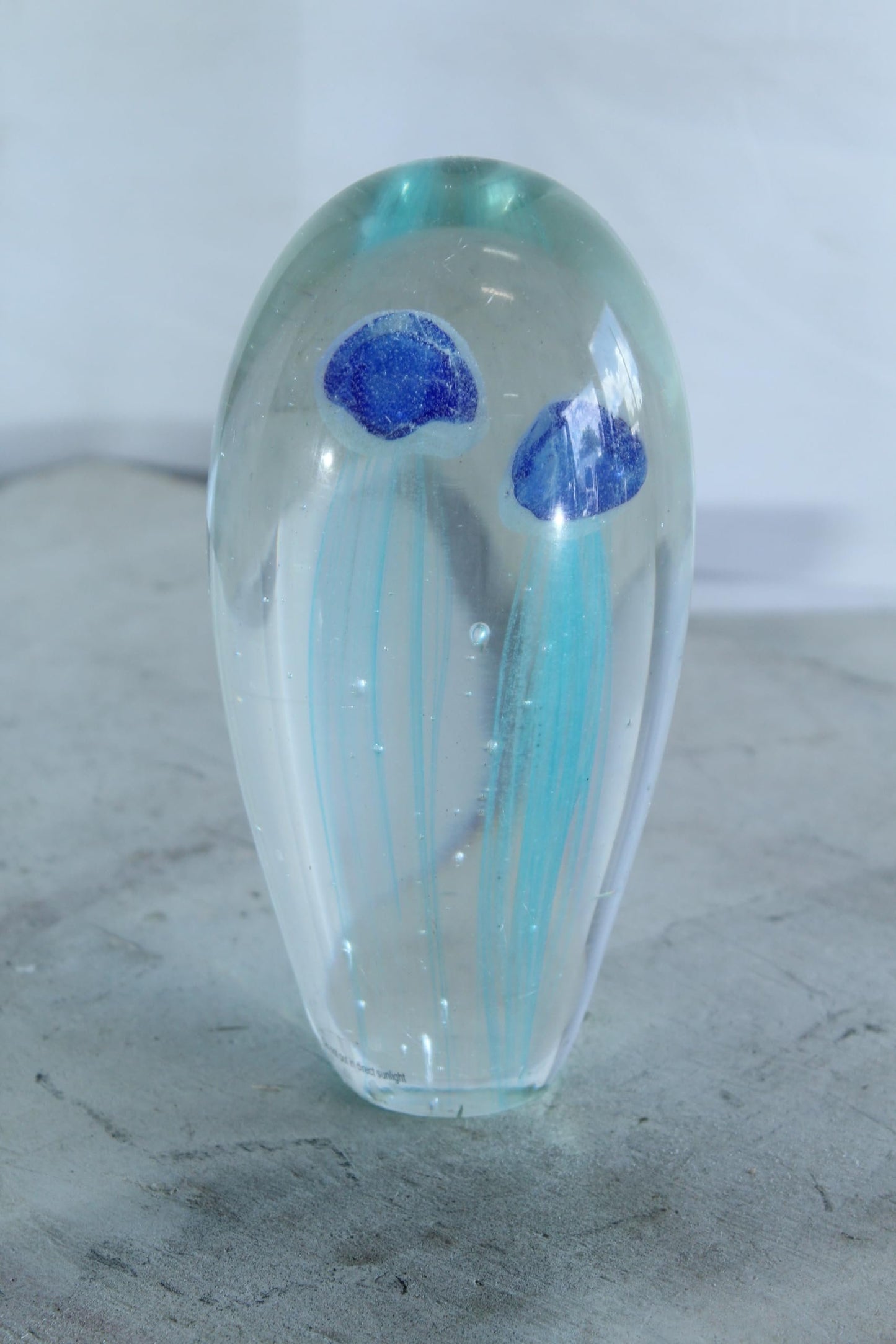 NIFAO Glass Jellyfish Paperweight Hand Blown Ocean Art Decor 4" x 4" x 9"H