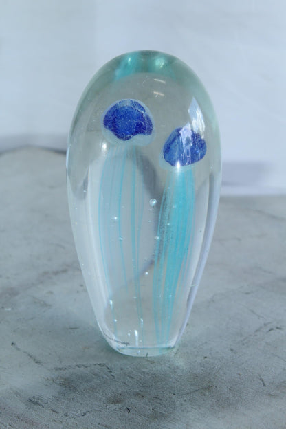 NIFAO Glass Jellyfish Paperweight Hand Blown Ocean Art Decor 4" x 4" x 9"H