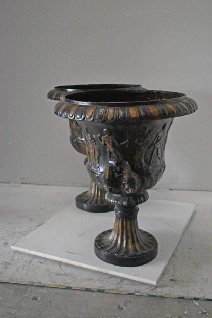 Pair of Beautiful Urns Bronze Statues - Size: 24"L x 24"W x 29"H.