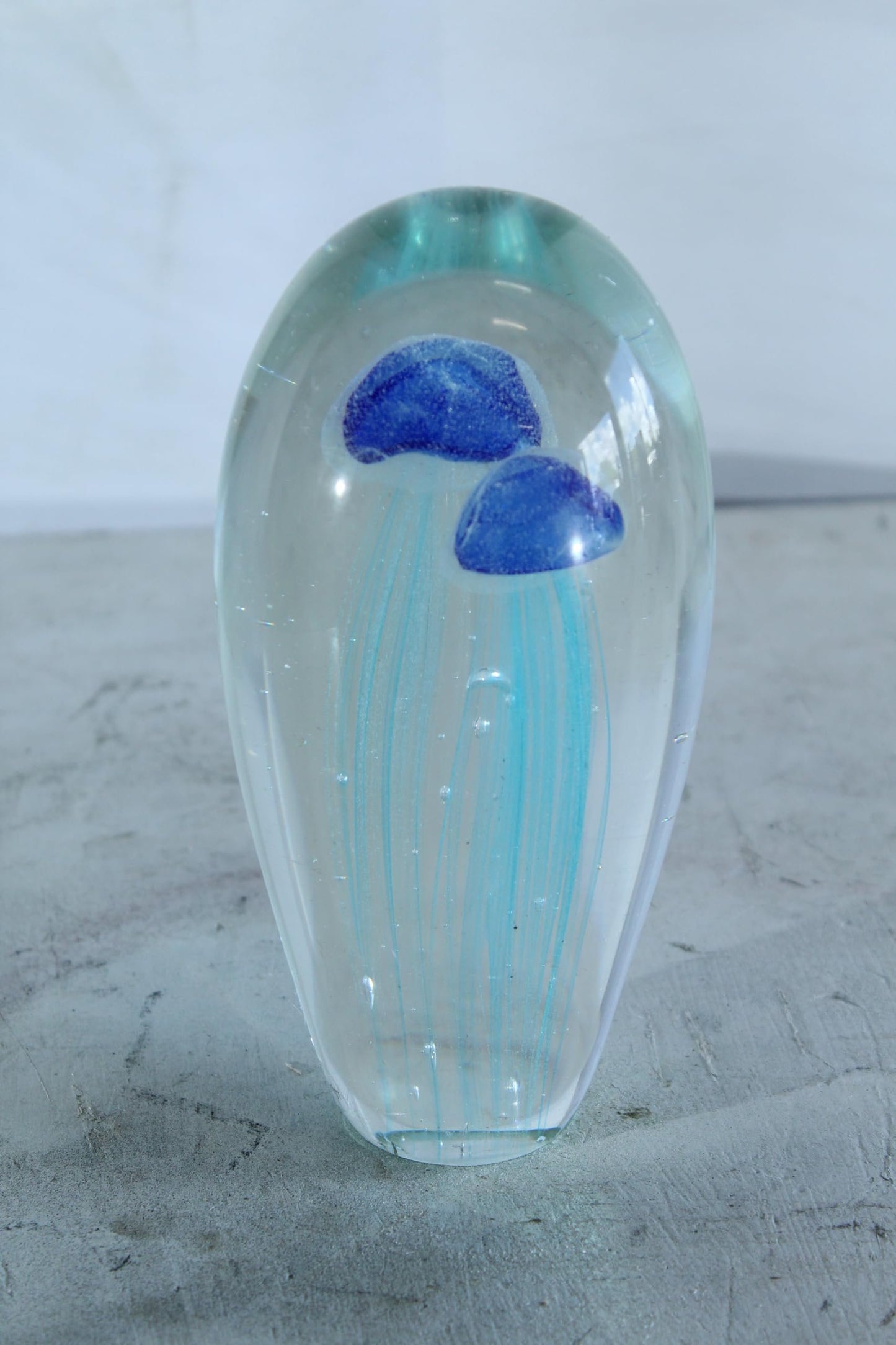 NIFAO Glass Jellyfish Paperweight Hand Blown Ocean Art Decor 4" x 4" x 9"H