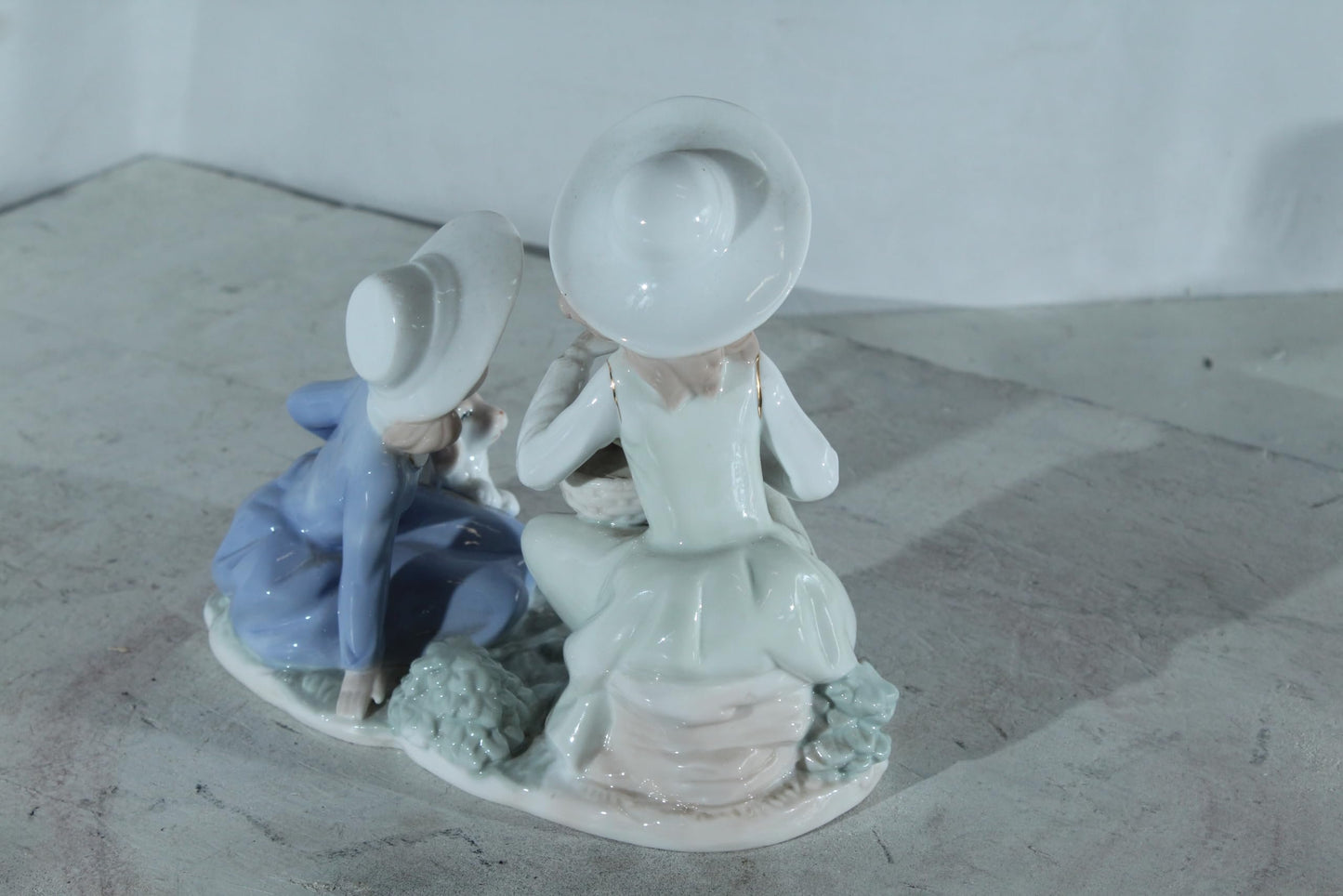 NIFAO Porcelain Figurine Two Girls with Puppy and Flowers 9"x4"x8"H
