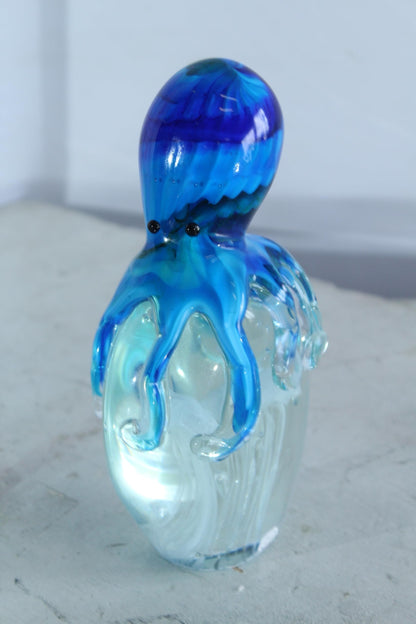 NIFAO Glass Octopus Paperweight Hand Blown Ocean Art Decor 5" x 3" x 9"H