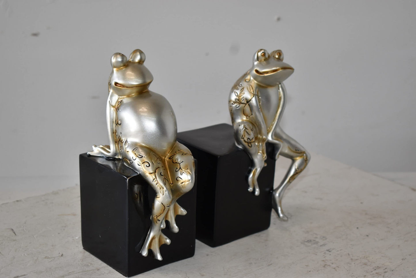 Pair of Happy Frogs Sitting on a Cube Resin Statue Size: 6" x 4" x 9"H