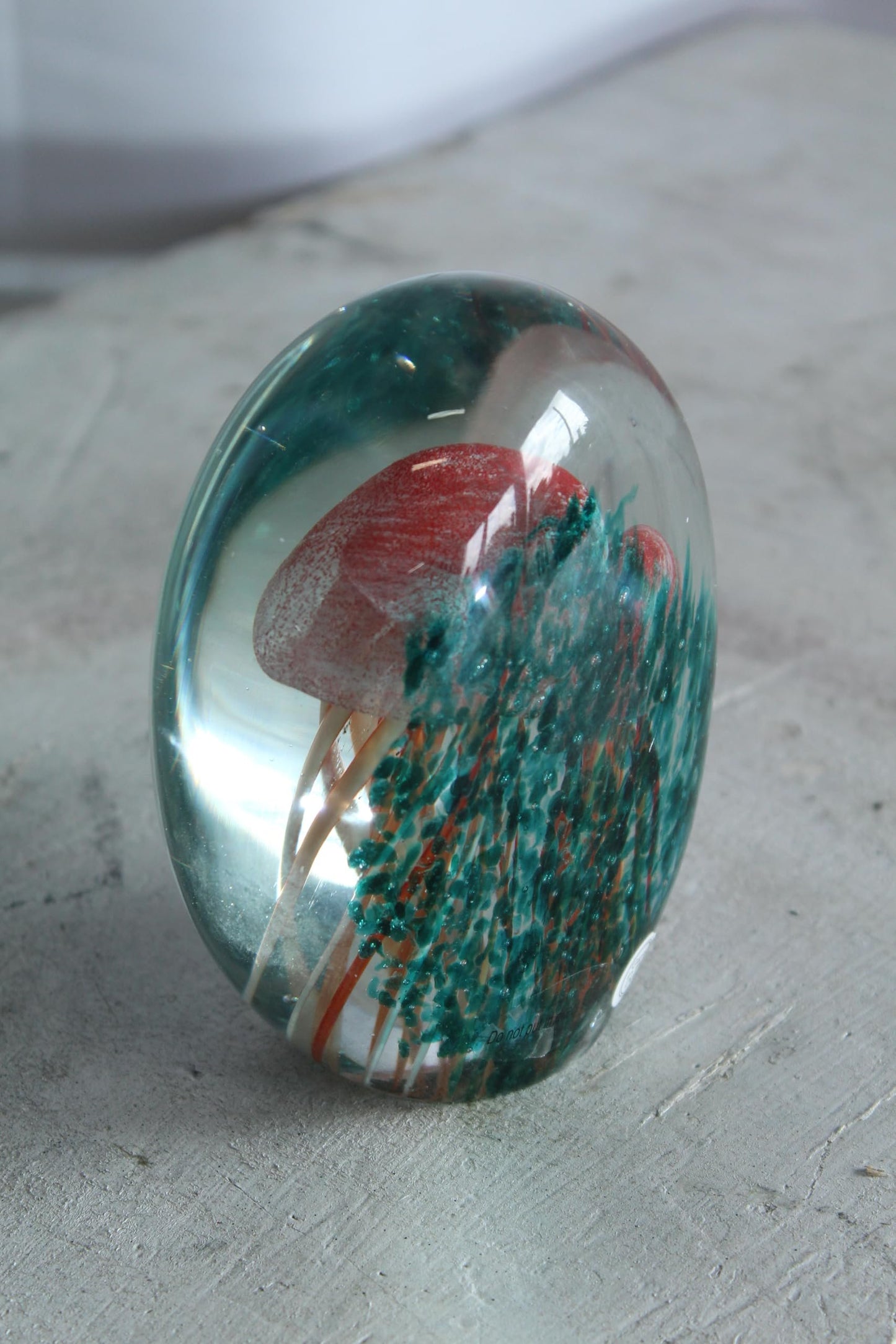 NIFAO Glass Jellyfish Paperweight Glows in Dark Ocean Art 4" x 3" x 4"H