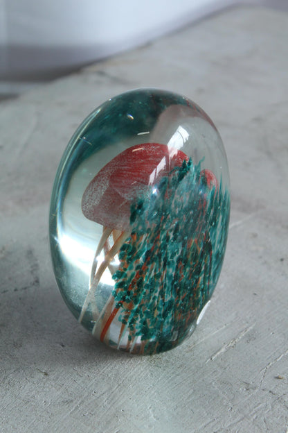 NIFAO Glass Jellyfish Paperweight Glows in Dark Ocean Art 4" x 3" x 4"H