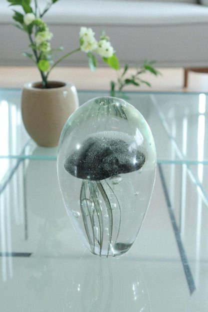 NIFAO Glass Jellyfish Paperweight Clear Black Ocean Art Decor 4" x 4" x 7"H