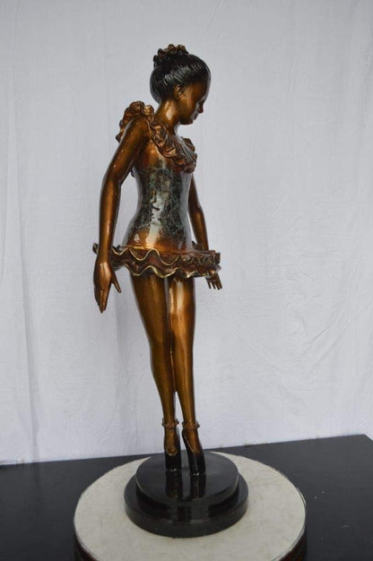 Ballet Dancer on Tippy Toes Bronze Statue -  Size: 25"L x 14"W x 47"H.