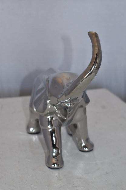 Modern Art Ceramic Elephant Statue Size: 15" x 14" x 10"H