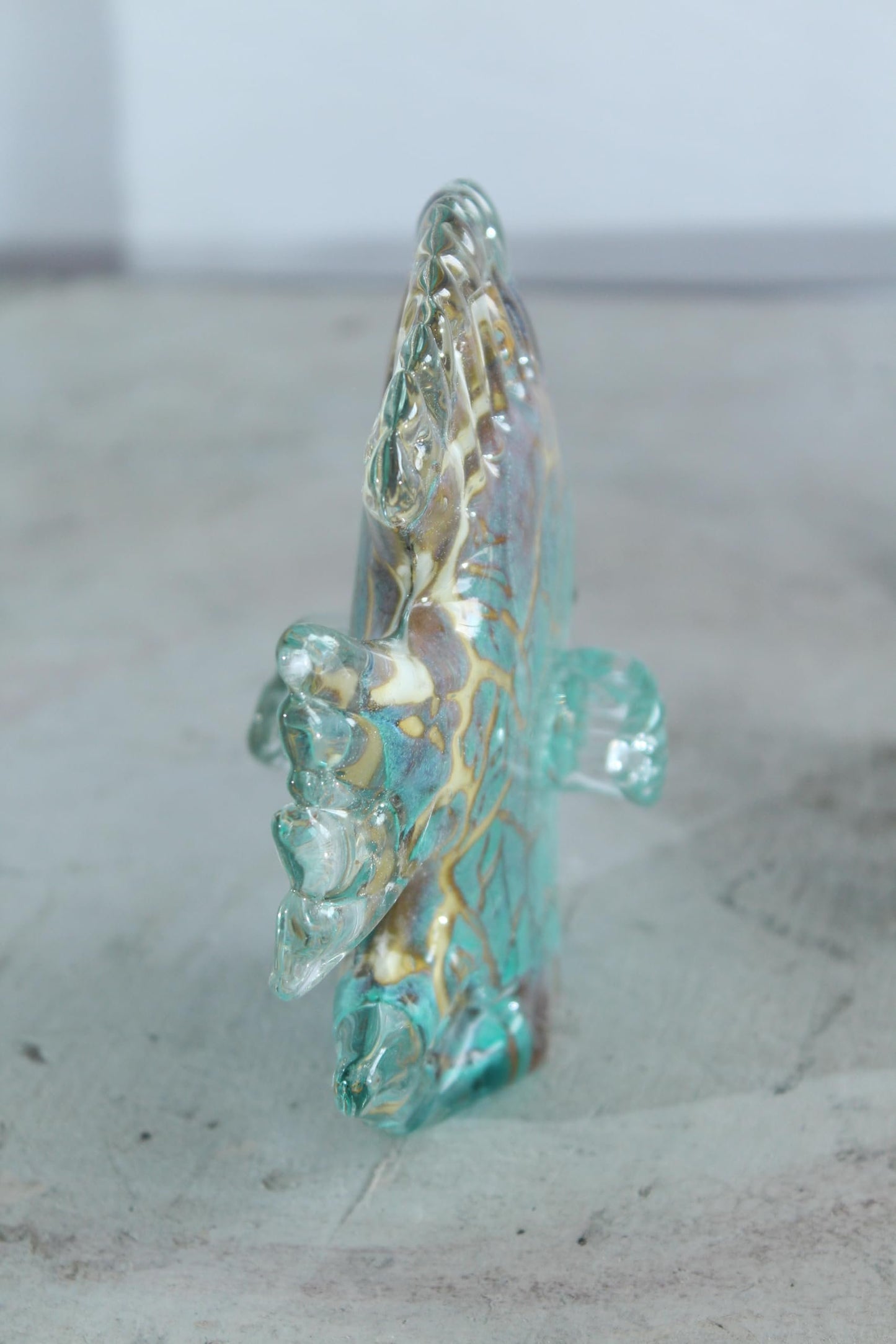 NIFAO Glass Reef Fish Figurine Teal Crackle Art Glass 8" x 3" x 6"H