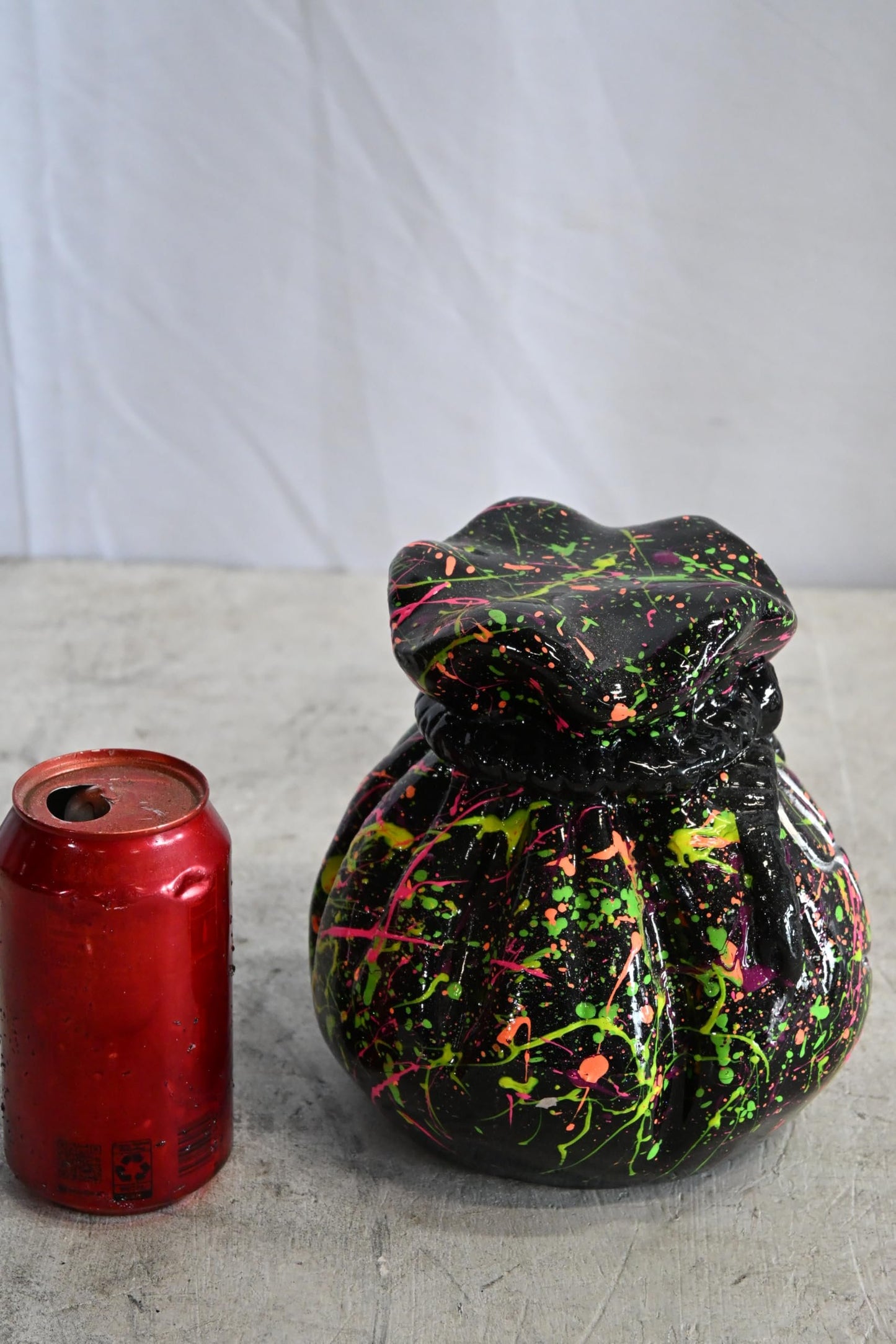 NIFAO Money Bag Ceramic Figurine Dollar Sign Andres Mendez Art 6"x6"x7"H