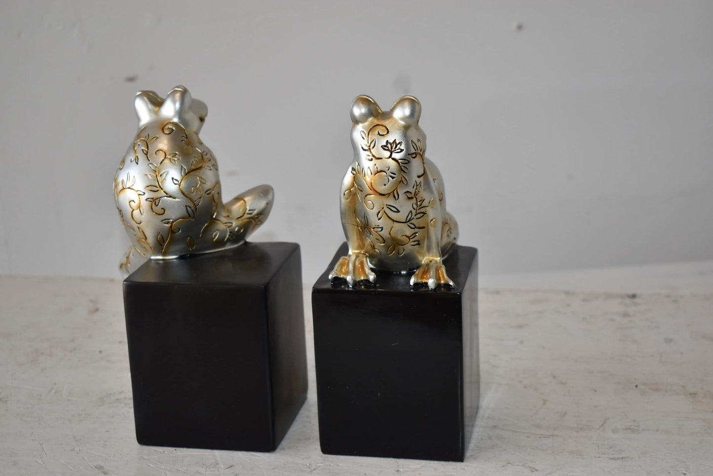 Pair of Happy Frogs Sitting on a Cube Resin Statue Size: 6" x 4" x 9"H