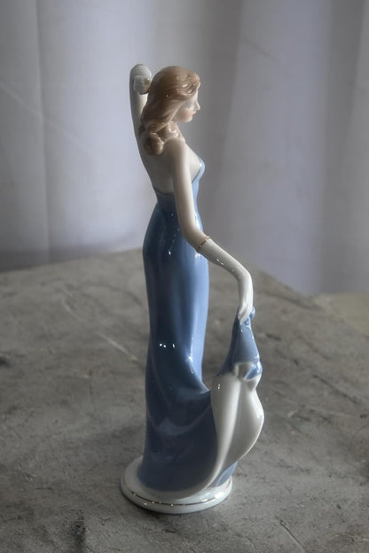 Porcelain Elegant Lady Blue Flowing Gown Dancer Figurine 5"x3"x12"H