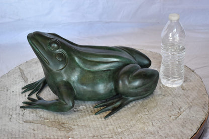 Croaking Frog Bronze Statue in Green Patina Fountain Size: 15" x 10" x 7"H