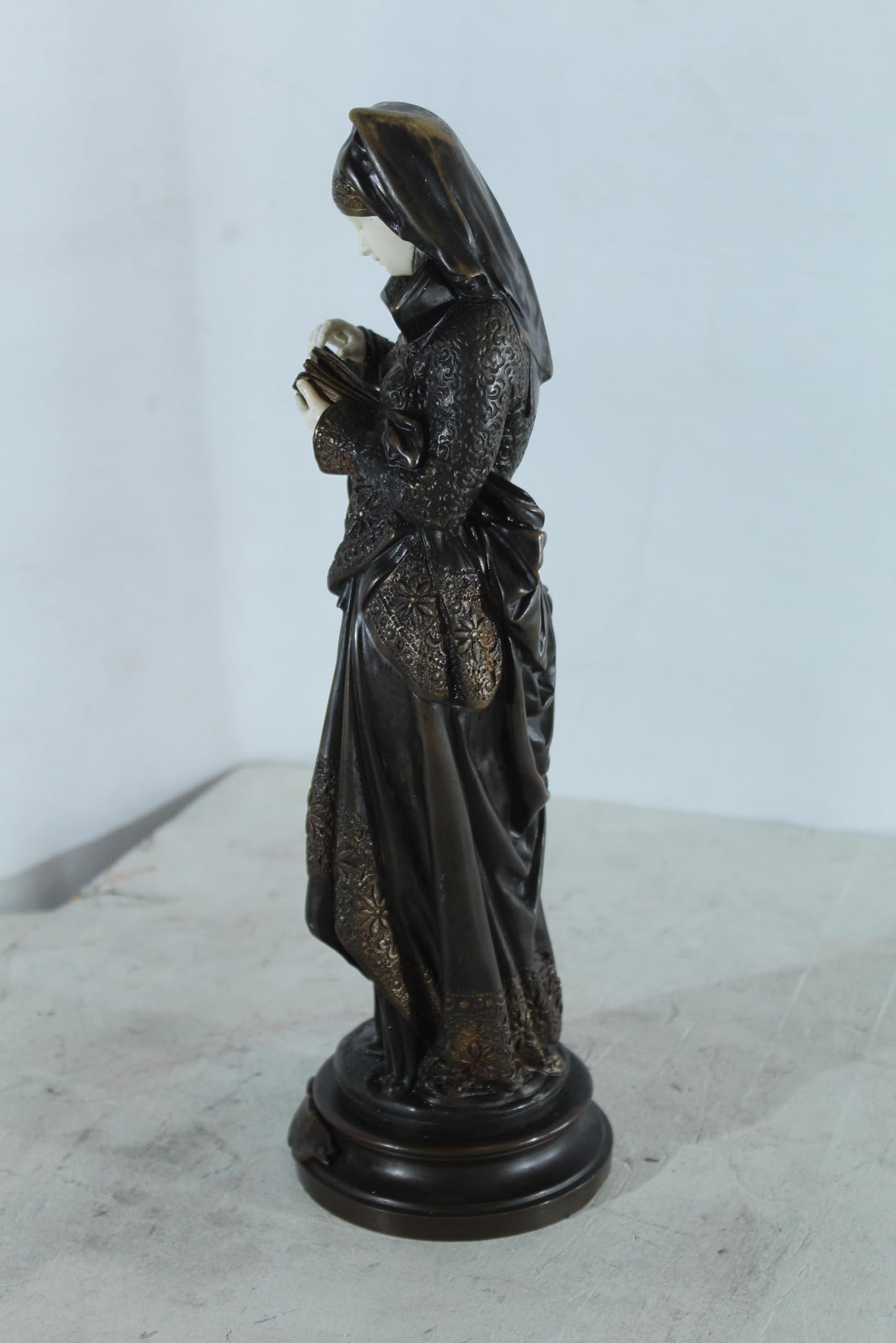 NIFAO Bronze Reading Figure After Carrier Belleuse Liseuse 5"x5"x16"H