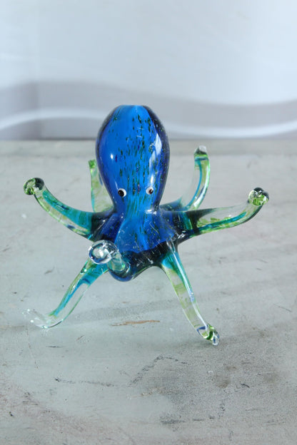 NIFAO Glass Octopus Figurine Hand Blown Ocean Art Tabletop Decor 8" x 8" x 6"H