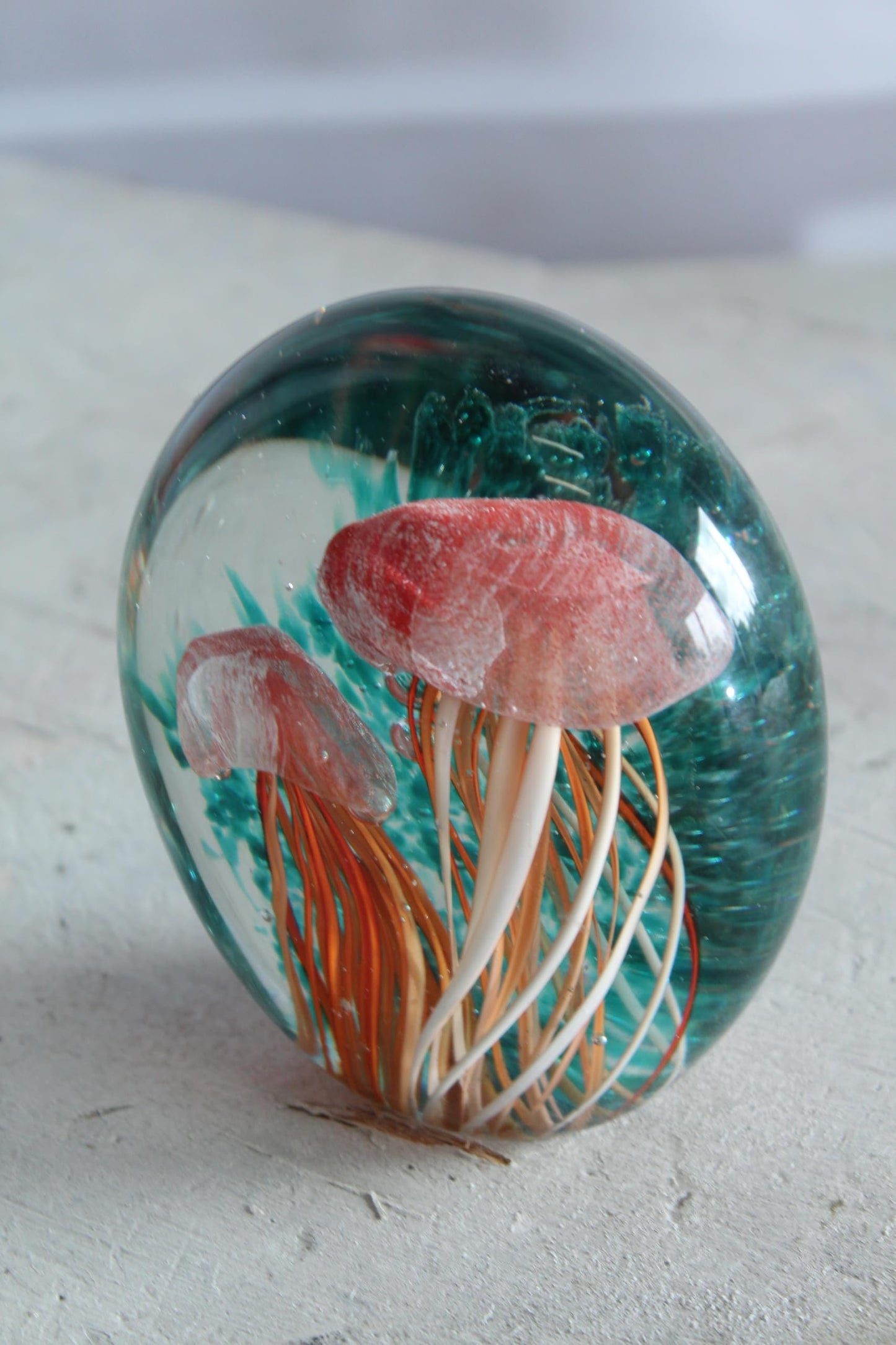 NIFAO Glass Jellyfish Paperweight Glows in Dark Ocean Art 4" x 3" x 4"H