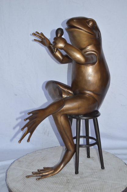 Comedic Frog bronze statue - Size: 25"L x 20"W x 30"H.