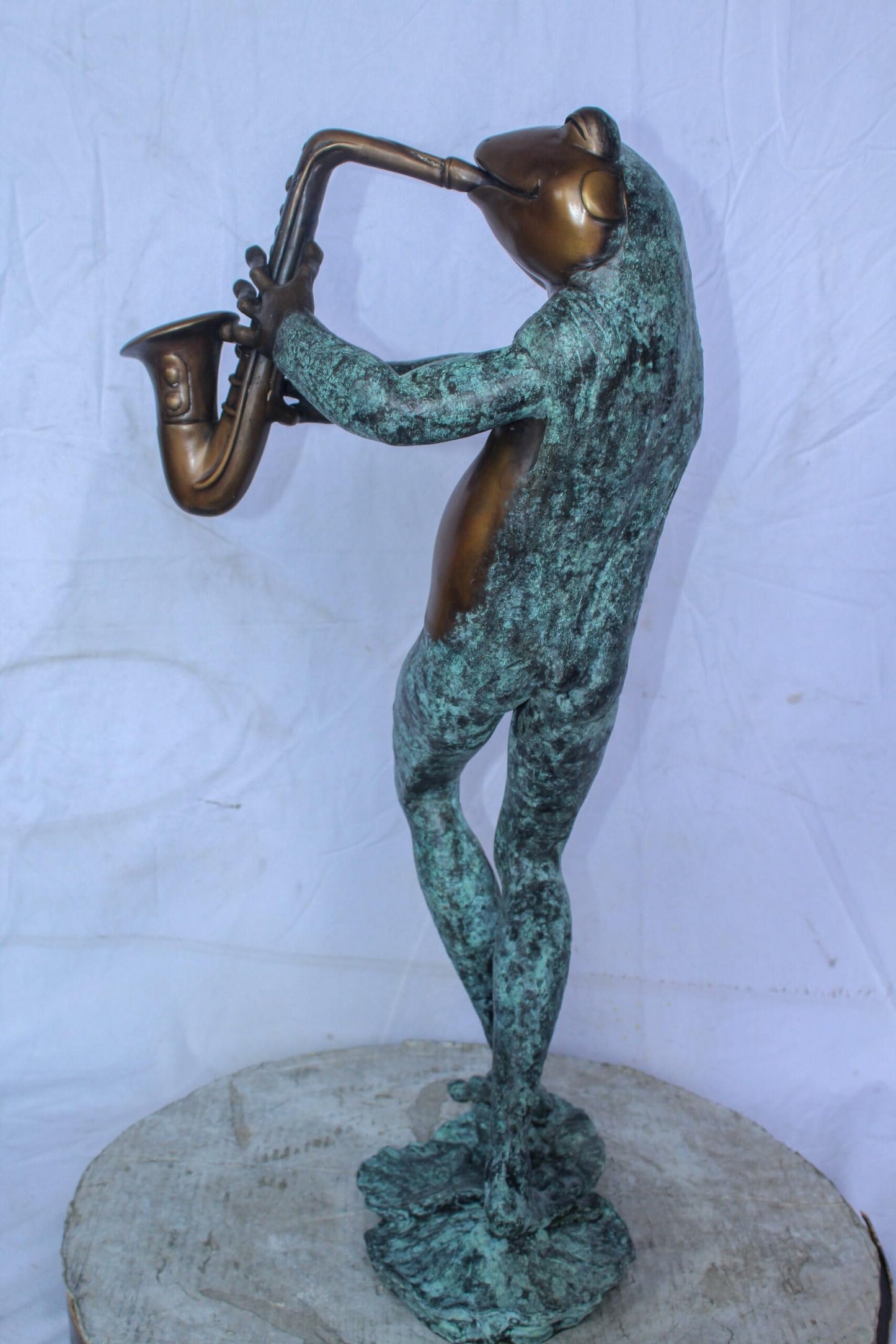 Musical Frog Playing Saxophone Bronze Fountain, Fun home Decor 14" x 9" x 32"H