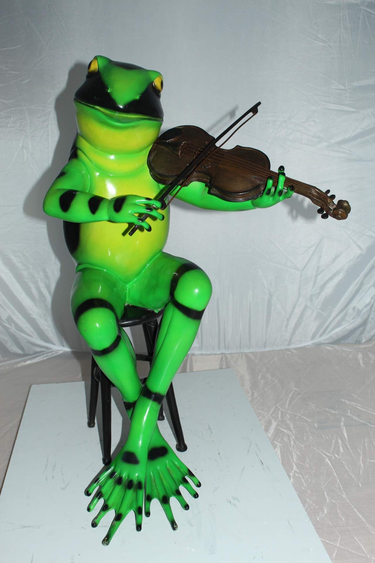 Frog plays violin Bronze Statue -  Size: 22"L x 17"W x 26"H