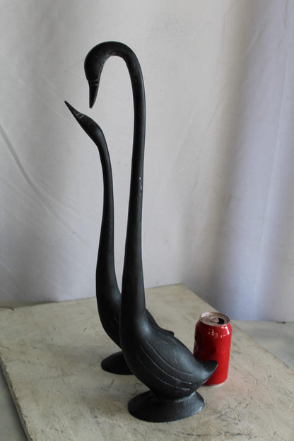 Aluminum Pair of Black Swans, Graceful Decor Accent 7" x 7" x 23"H