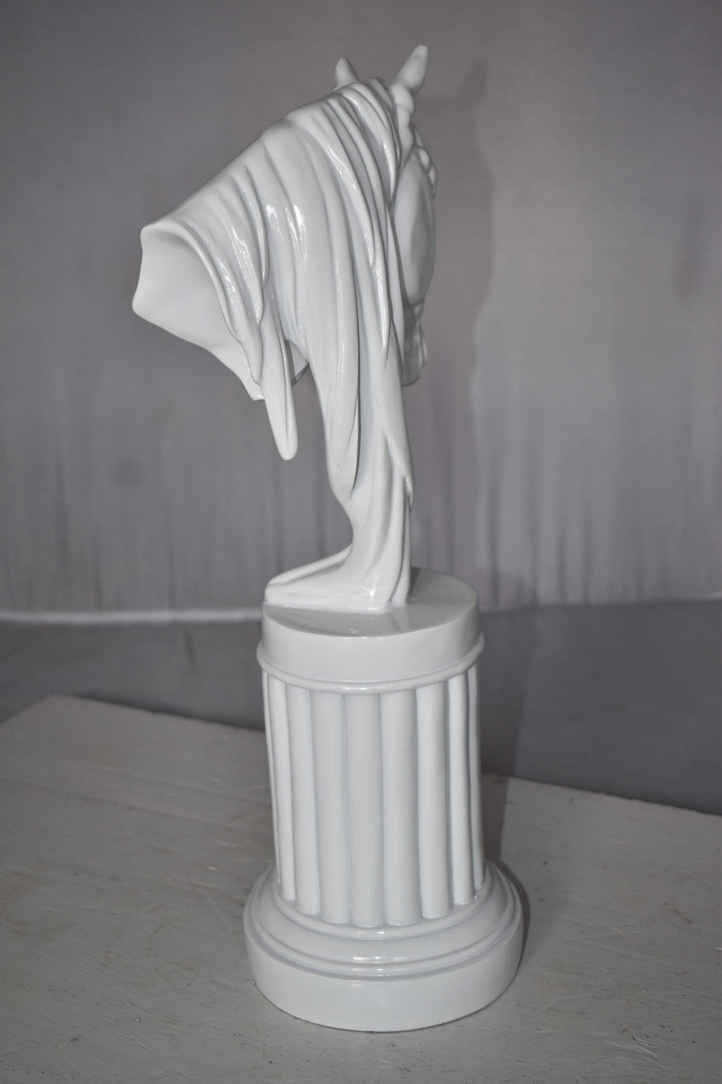 Modern Art of a White Horse Bust Statue Made of Resin Size: 10" x 5" x 19"H