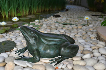 Croaking Frog Bronze Statue in Green Patina Fountain Size: 15" x 10" x 7"H