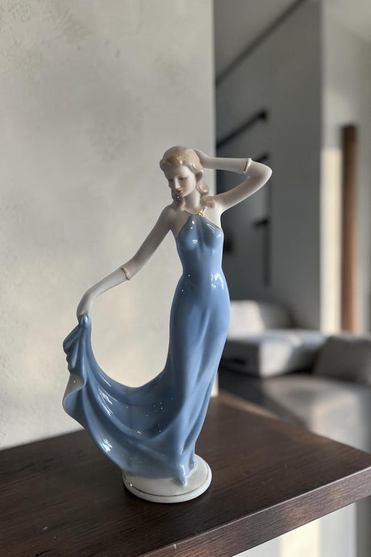 Porcelain Elegant Lady Blue Flowing Gown Dancer Figurine 5"x3"x12"H