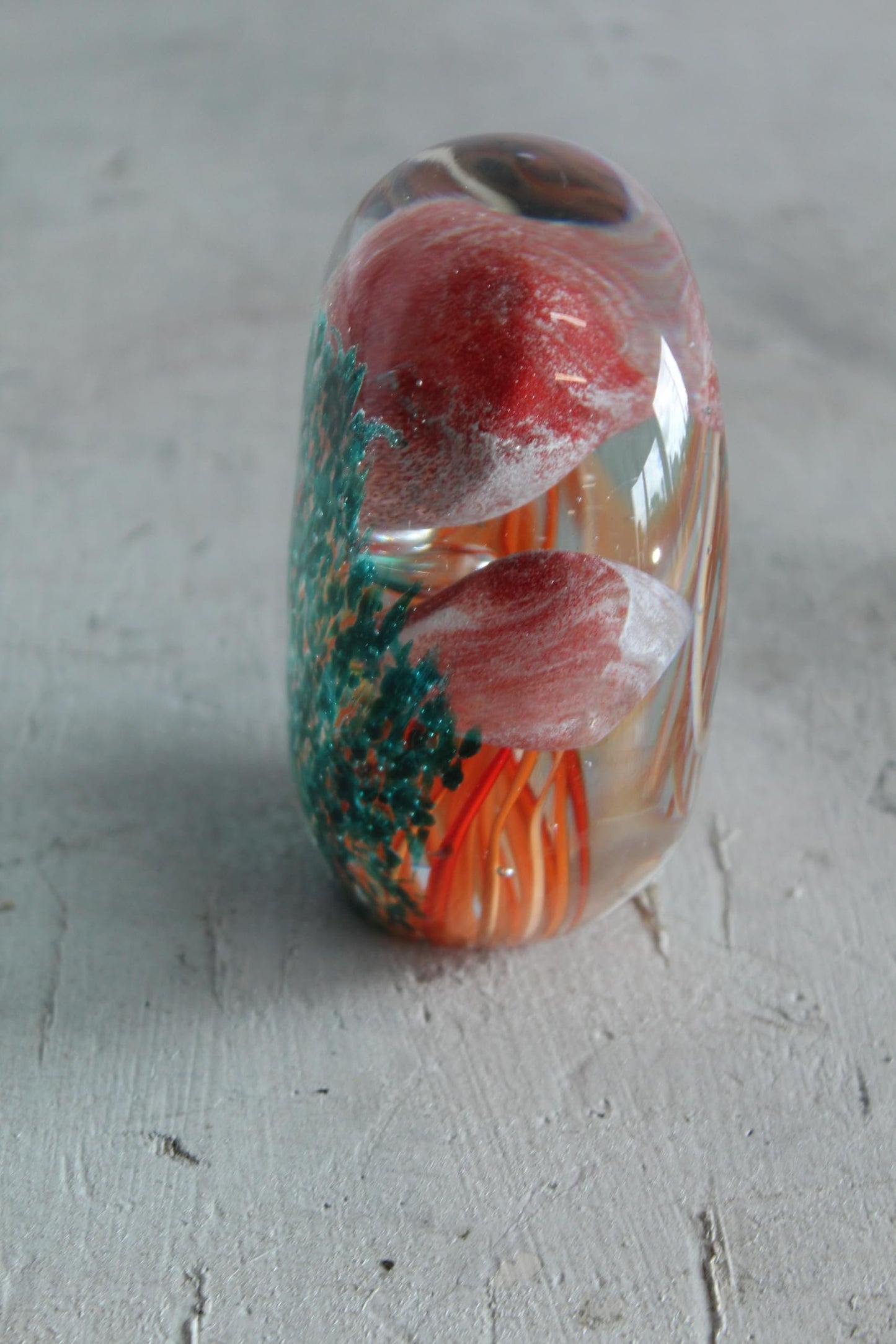 NIFAO Glass Jellyfish Paperweight Glows in Dark Ocean Art 4" x 3" x 4"H