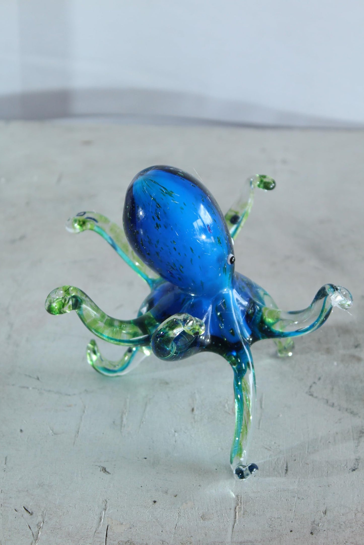 NIFAO Glass Octopus Figurine Hand Blown Ocean Art Tabletop Decor 8" x 8" x 6"H