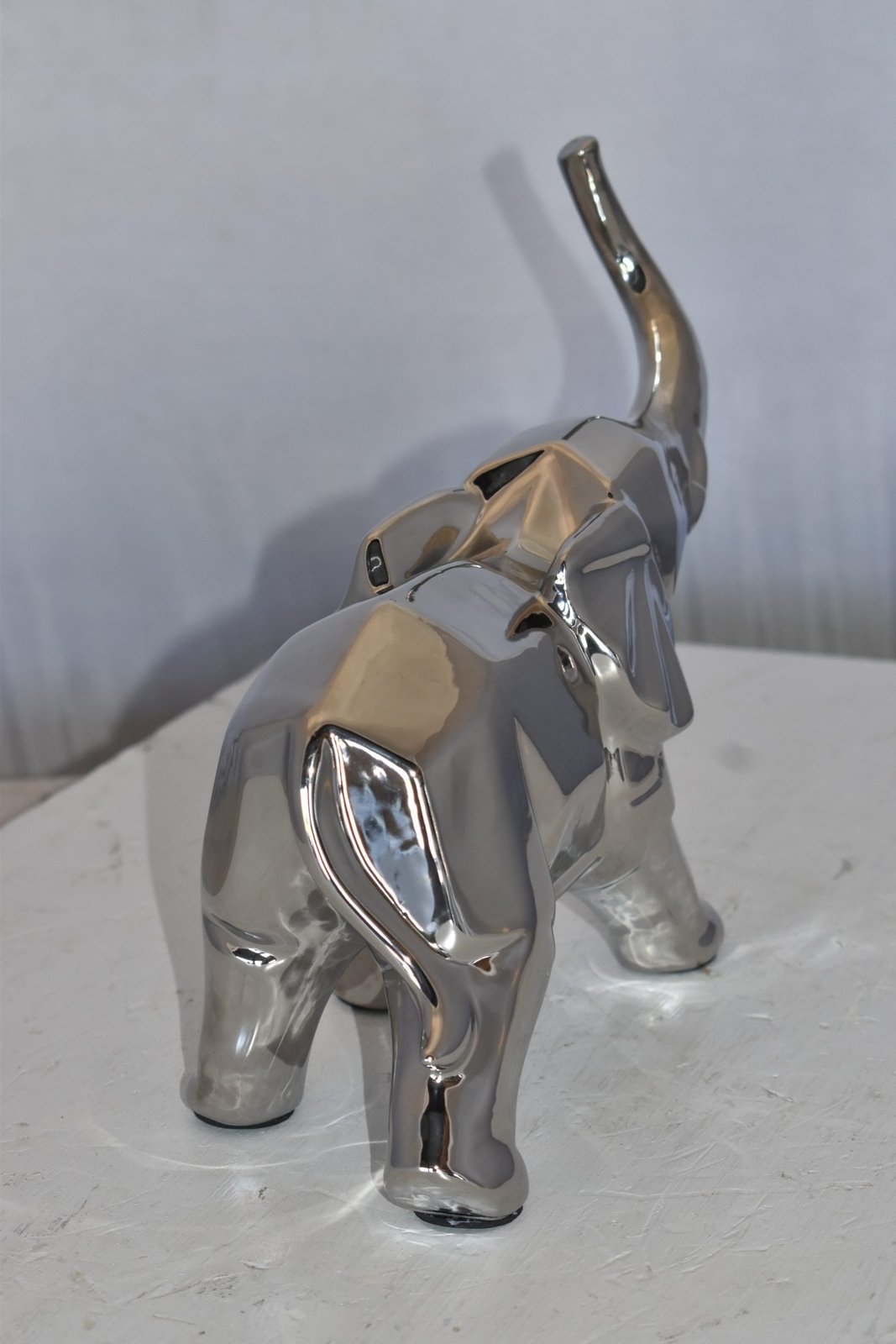 Modern Art Ceramic Elephant Statue Size: 15" x 14" x 10"H