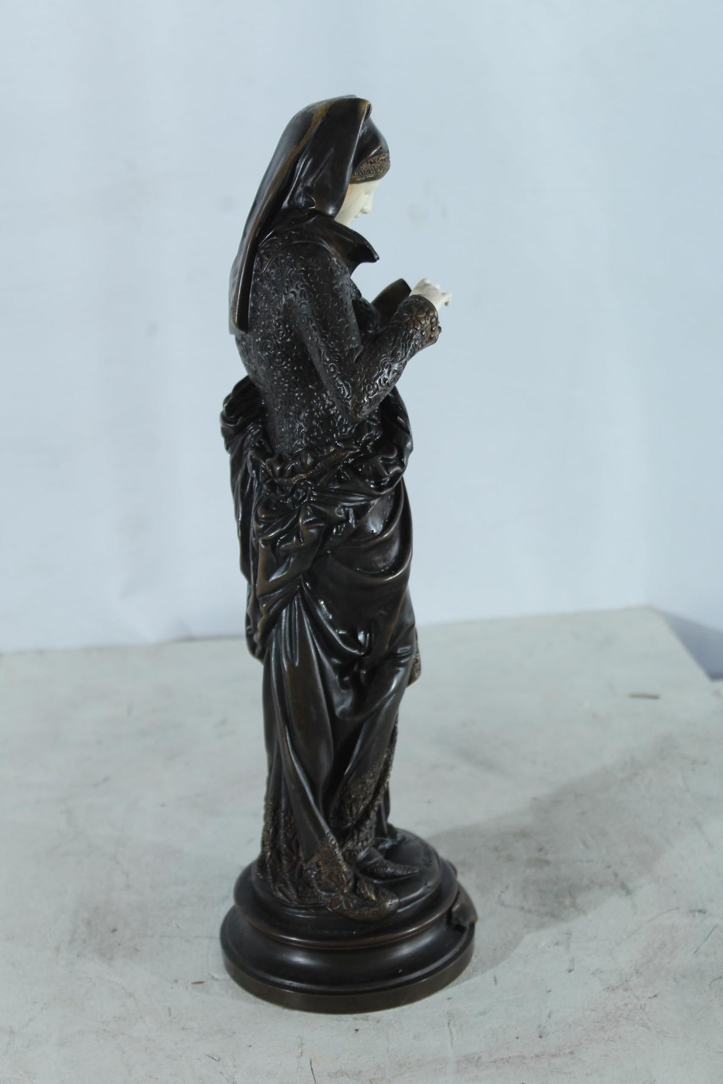 NIFAO Bronze Reading Figure After Carrier Belleuse Liseuse 5"x5"x16"H