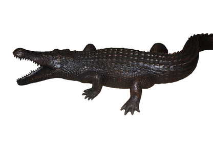 Alligator fountain - Bronze Statue -  Size: 77"L x 34"W x 18"H. 