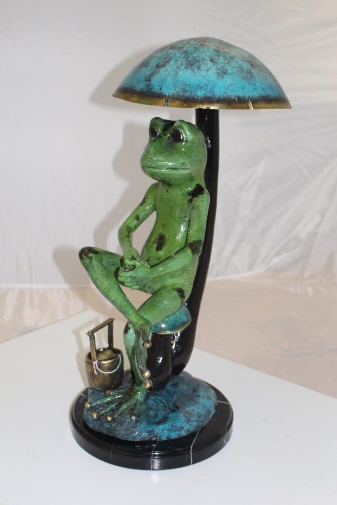 frog with umbrella garden statue