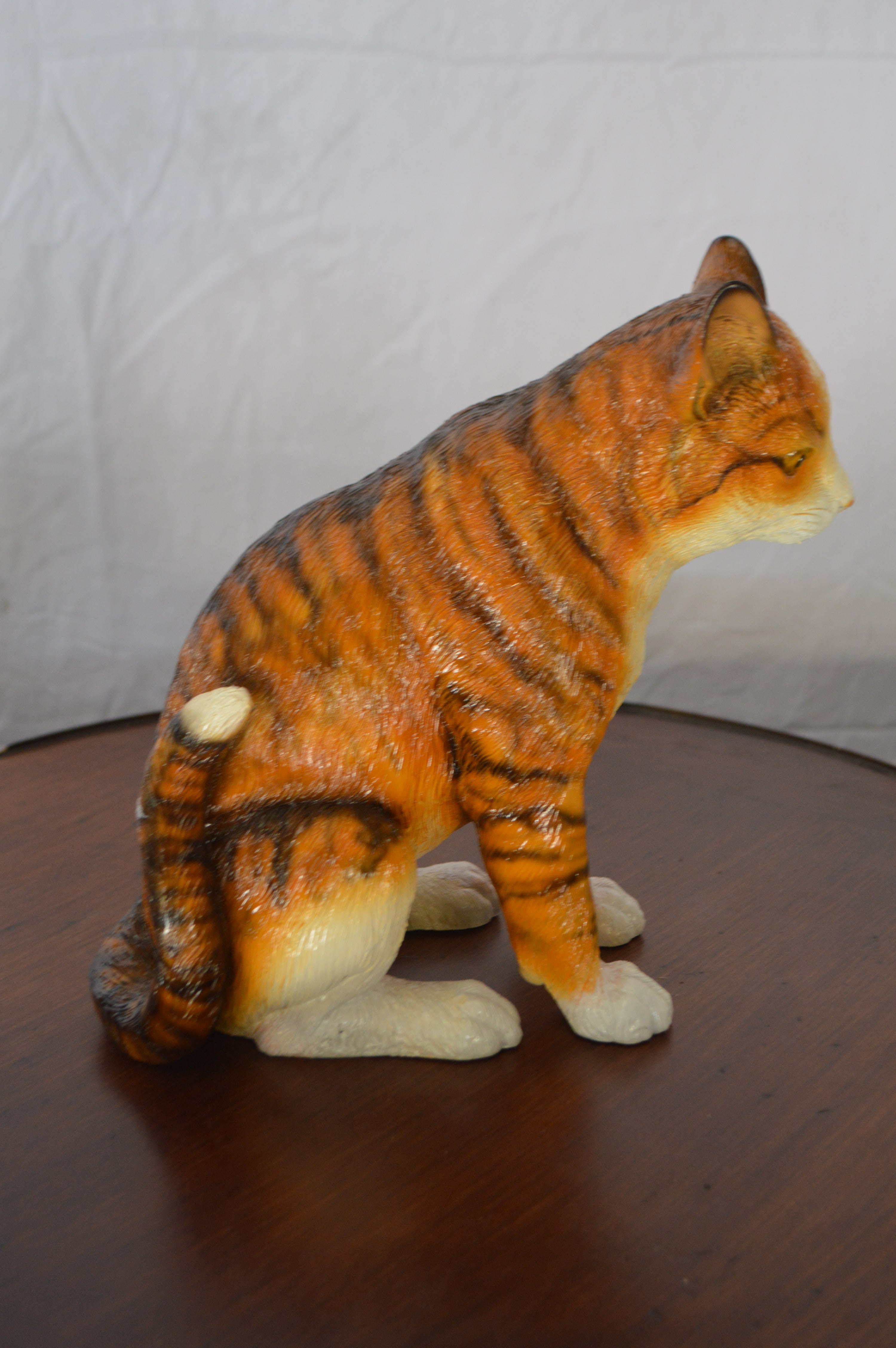 Colored Cat Sitting Bronze Statue - Size: 6"L x 11"W x 11"H. - NiFAO